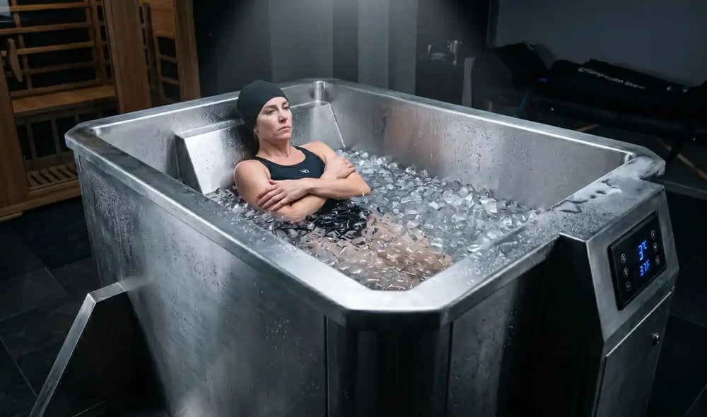 Cold Therapy vs. Traditional Ice Baths: What’s the Difference?-EMICOOL